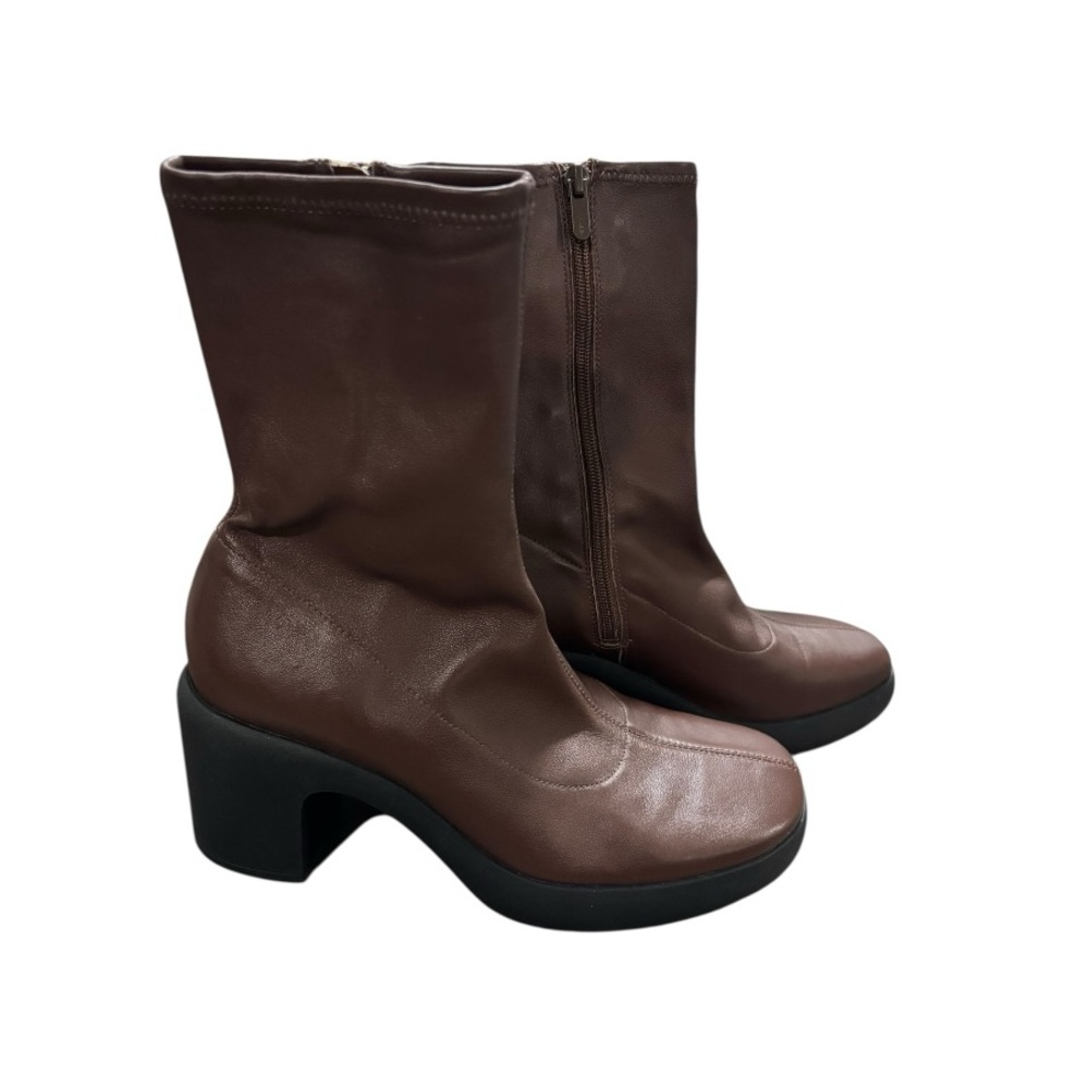 Vince Leather Campus Style Boots in  Brown